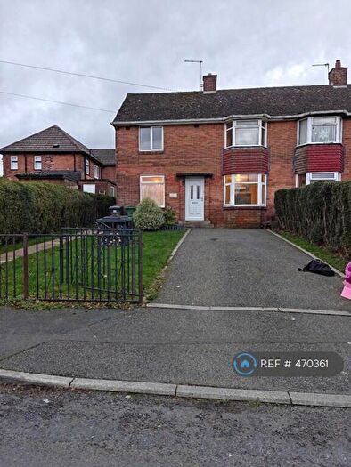 3 Bedroom Semi Detached House To Rent In Sandene Avenue, Huddersfield, HD4