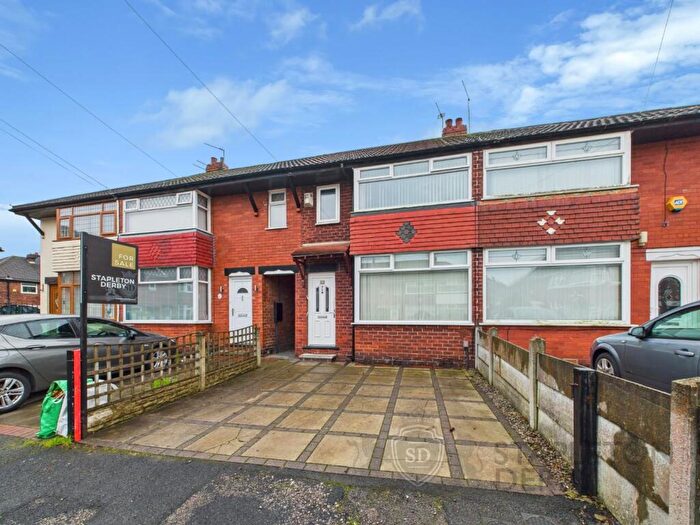 3 Bedroom Semi-Detached House For Sale In Batey Avenue, Rainhill, Prescot, L35