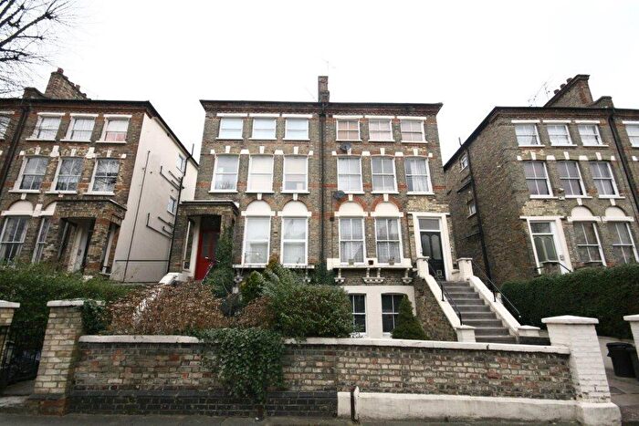 3 Bedroom Flat To Rent In Freegrove Road, Holloway, N7