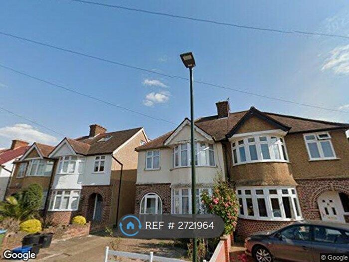 3 Bedroom Semi-Detached House To Rent In Nelson Gardens, Hounslow, TW3
