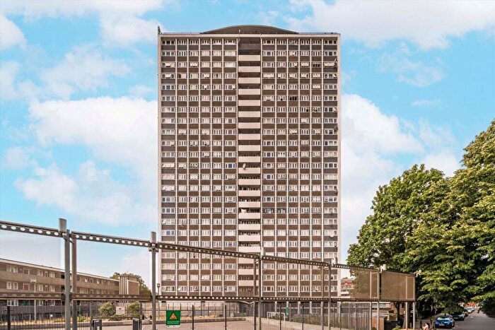 2 Bedroom Flat For Sale In Skinner Street, Clerkenwell, EC1R
