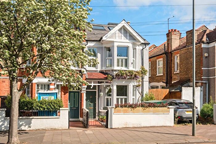 5 Bedroom Terraced House For Sale In Church Lane, Tooting, London, SW17