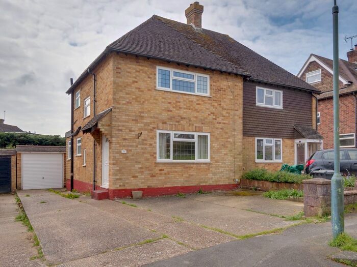 2 Bedroom Semi-Detached House To Rent In Amberstone View, Hailsham, BN27