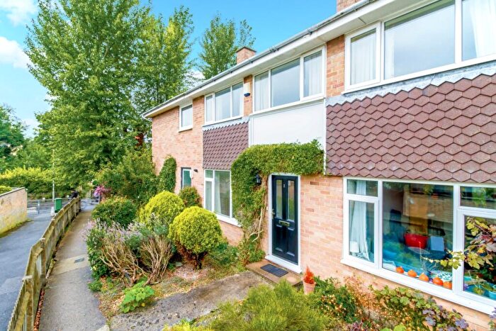 3 Bedroom Terraced House To Rent In Hedges Close, Headington Quarry, OX3