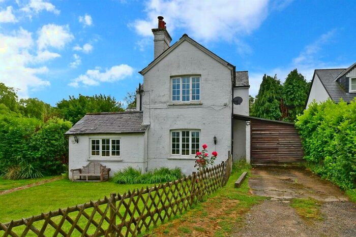 3 Bedroom Detached House For Sale In East Park Lane, Newchapel, Lingfield, Surrey, RH7