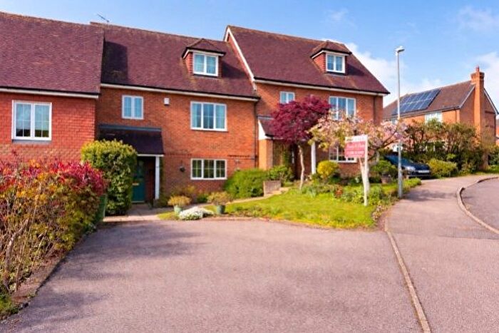 4 Bedroom Town House For Sale In Aris Way, Buckingham, Buckinghamshire, MK18