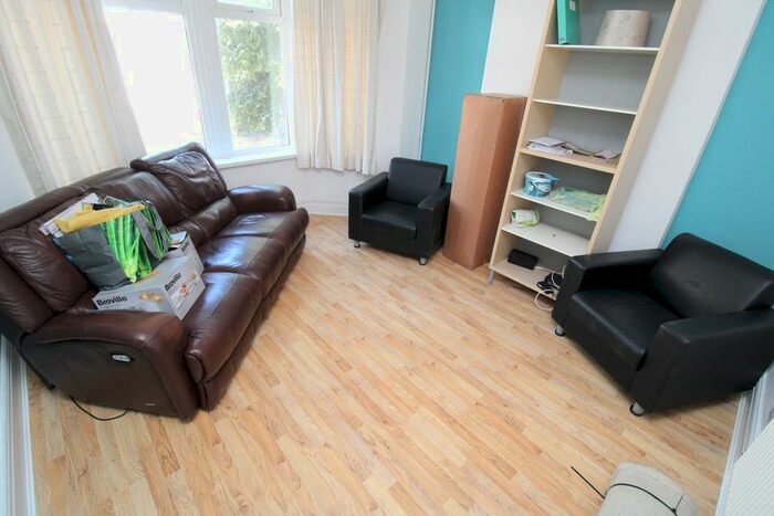 5 Bedroom Terraced House To Rent In Bertha Street, Pontypridd, CF37