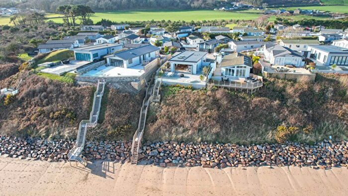 3 Bedroom Park Home For Sale In Abersoch, Pwllheli, LL53