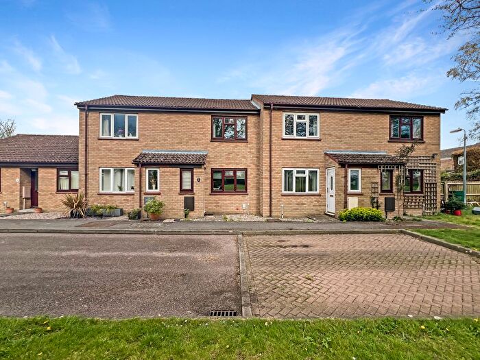 2 Bedroom Terraced House For Sale In Gables Close, Meldreth, SG8