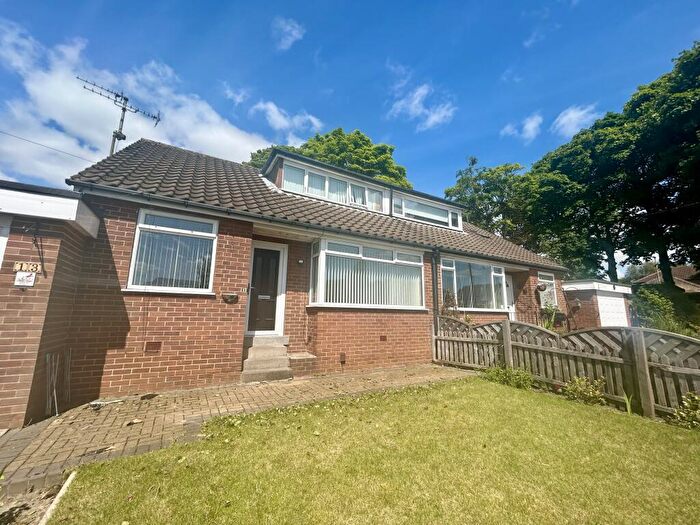 3 Bedroom Semi-Detached House To Rent In The Crescent, Alwoodley, LS17