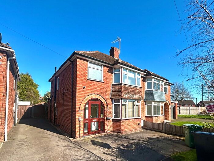 3 Bedroom Semi-Detached House For Sale In Beechfield Grove, Bramford Estate, Coseley, WV14