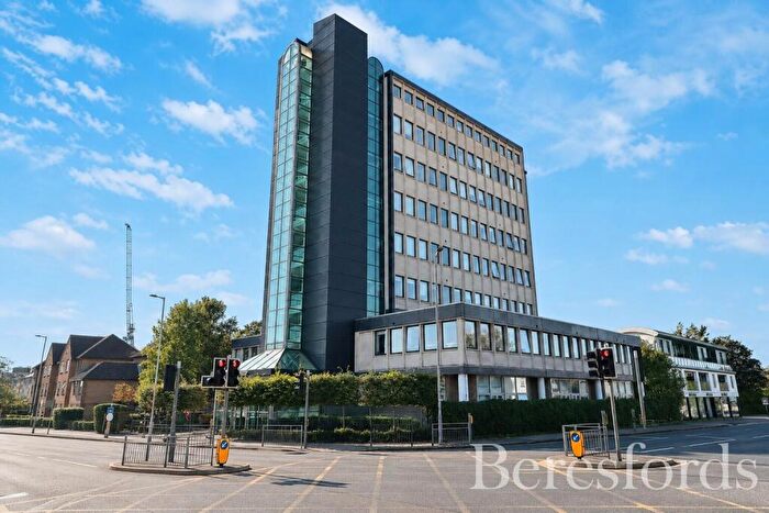 2 Bedroom Apartment For Sale In Springfield Road, Chelmsford, CM2