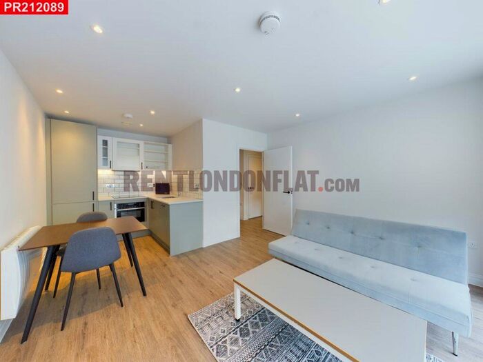 1 Bedroom Flat To Rent In Pembroke Broadway, Camberley, &#; Bedroom Flat, GU15