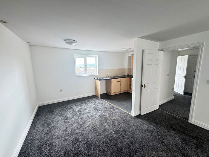 2 Bedroom Flat To Rent In Weavers Court, Preston New Road, Blackburn, BB2