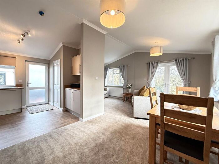 2 Bedroom Park Home For Sale In Residential Park, Lower Dunsforth, York, YO26