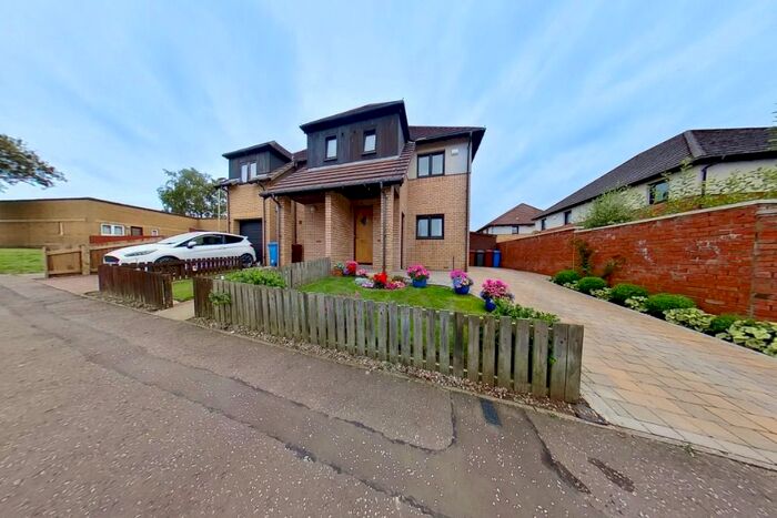 2 Bedroom Semi-Detached House To Rent In Garry Terrace, Downfield, Dundee, DD3