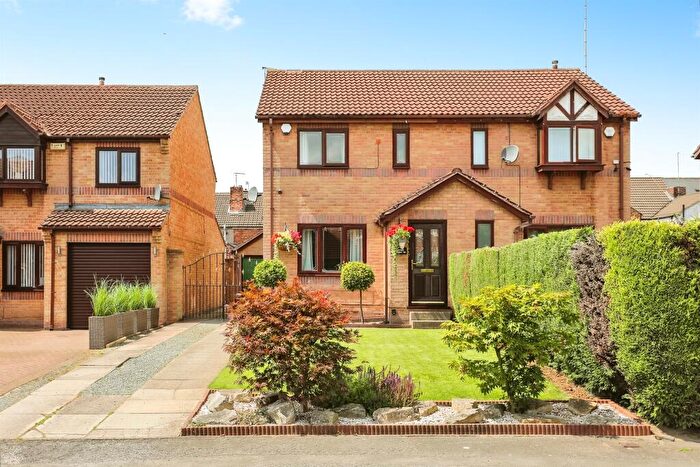 3 Bedroom Semi-Detached House For Sale In Bear Tree Road, Parkgate, Rotherham, S62