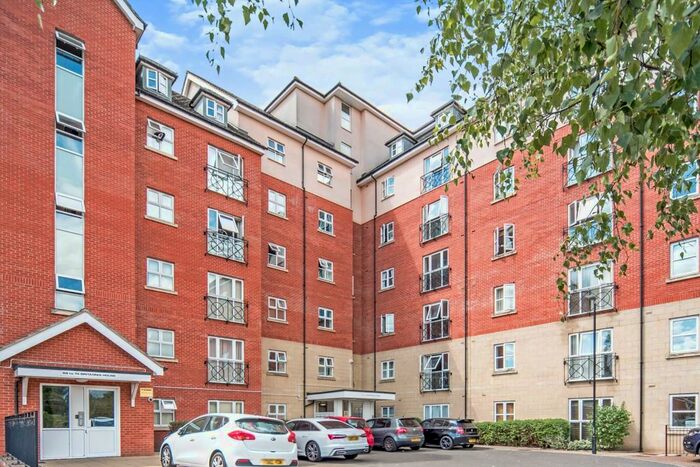 1 Bedroom Flat To Rent In Britannia House, Palgrave Road, MK42