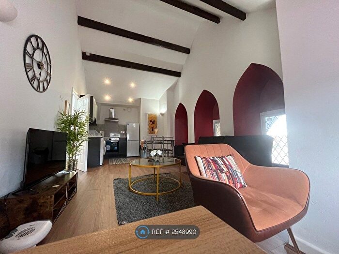 1 Bedroom Flat To Rent In Belgrave Chapel, Darwen, BB3