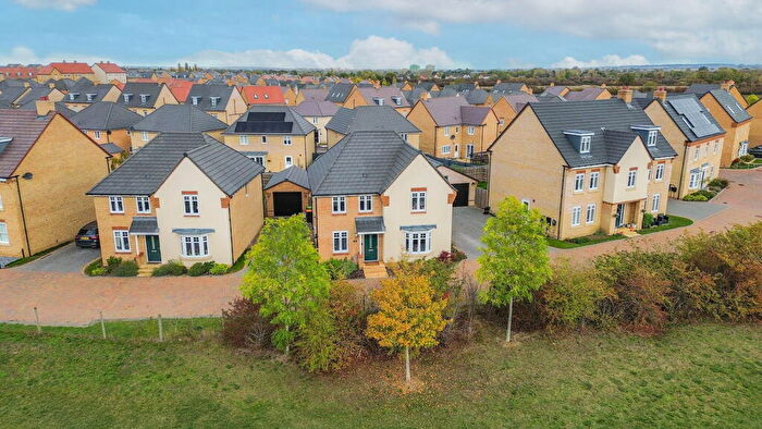 4 Bedroom Detached House For Sale In Hobby Grove, Wixams, MK42