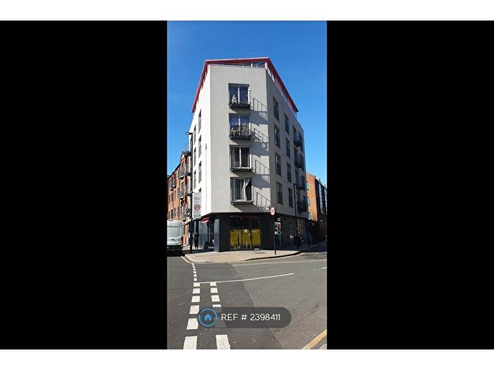 2 Bedroom Flat To Rent In Goswell Road, London, EC1V
