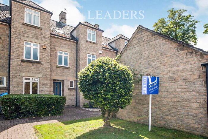 3 Bedroom House To Rent In Beaufort Court, Chesterton Lane, Cirencester, GL7