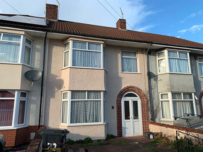 4 Bedroom Terraced House To Rent In Claverham Road, Bristol, BS16