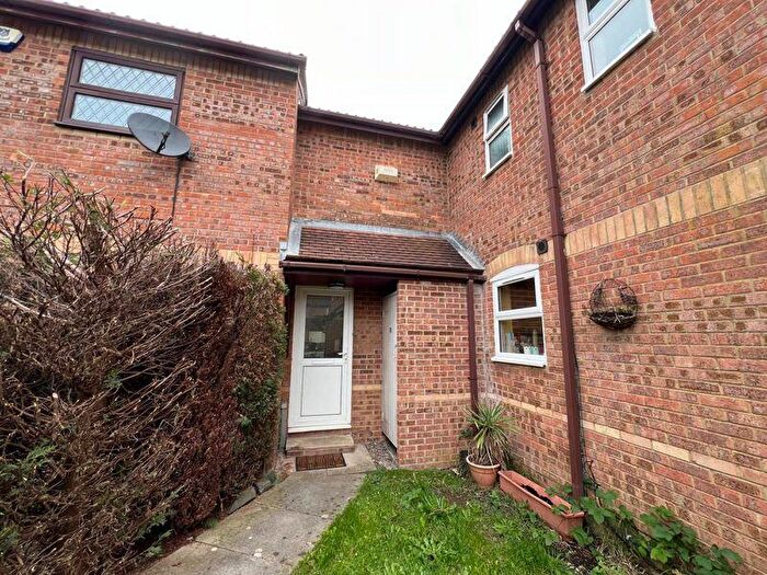 2 Bedroom Terraced House To Rent In Perrys Lea, Bristol, BS32