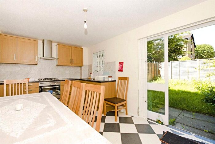 5 Bedroom Terraced House To Rent In Adolphus Road, Finsbury Park, N4