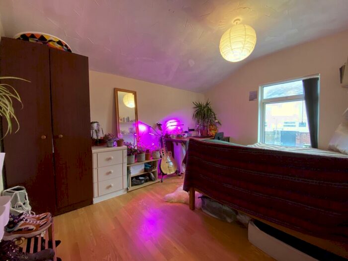 5 Bedroom Terraced House To Rent In Llantrisant Street, Cathays, CF24