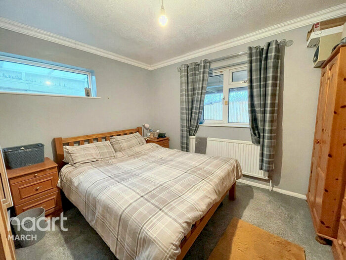 2 Bedroom Bungalow For Sale In Papworth Road, March, PE15