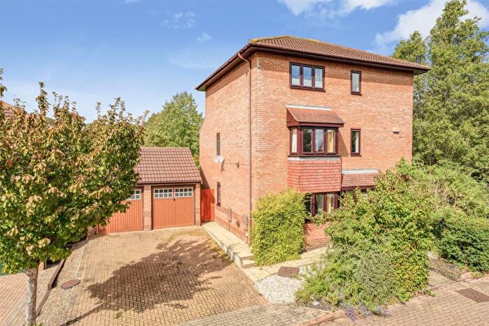 4 Bedroom Detached House For Sale In The Ryding, Shenley Brook End, Milton Keynes, MK5
