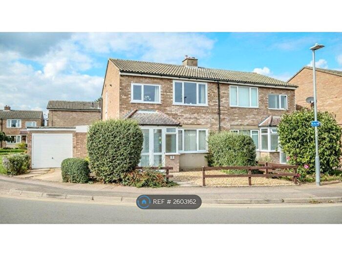3 Bedroom Semi-Detached House To Rent In The Briars, Kempston, Bedford, MK42