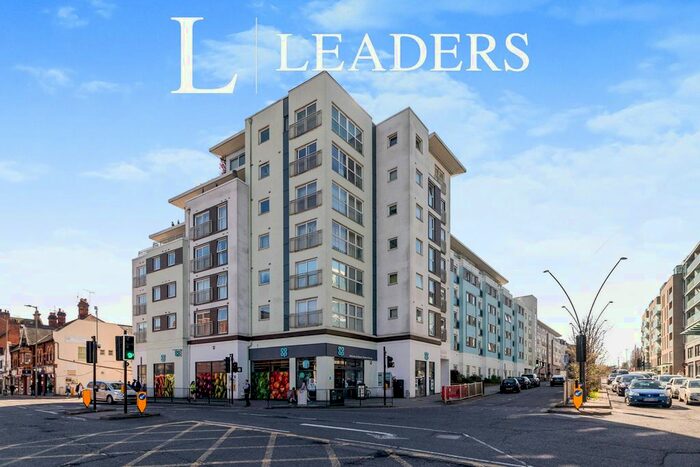 2 Bedroom Flat To Rent In Station Approach, Epsom, KT19