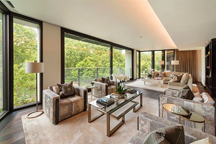 4 Bedroom Flat To Rent In Knightsbridge, London, SW1X