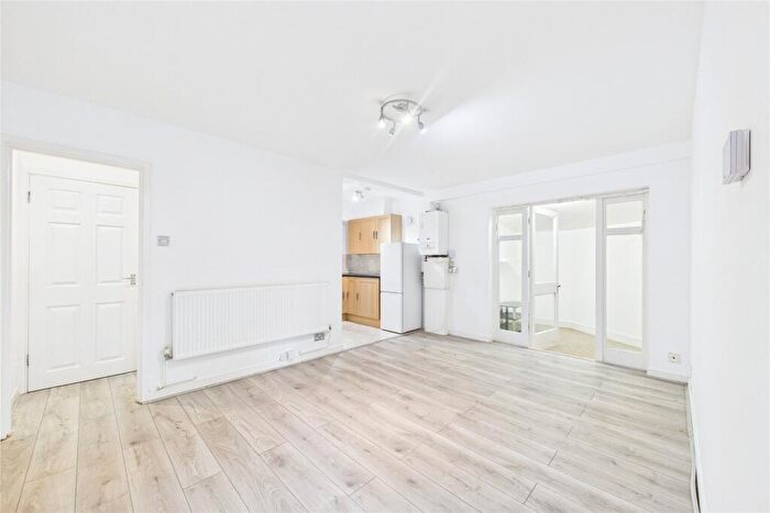 1 Bedroom Apartment To Rent In Sussex Place, Slough, Berkshire, SL1