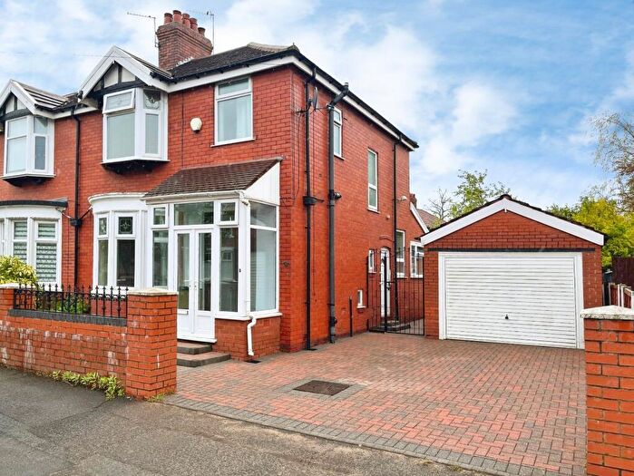3 Bedroom Semi Detached House For Sale In Lindsay Road, Burnage, Manchester, M19
