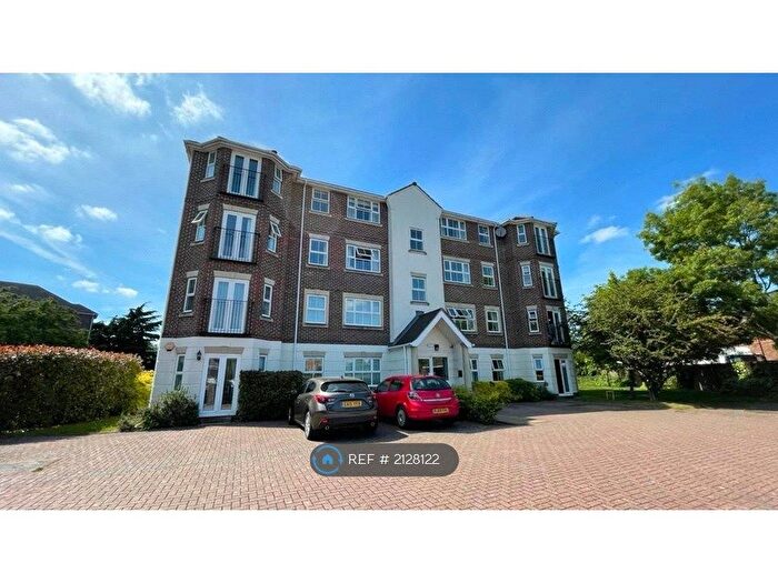 2 Bedroom Flat To Rent In Caversham, Reading, RG4