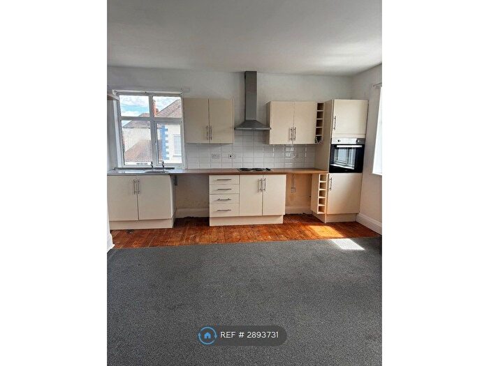 2 Bedroom Flat To Rent In Huntingtower Road, Grantham, NG31