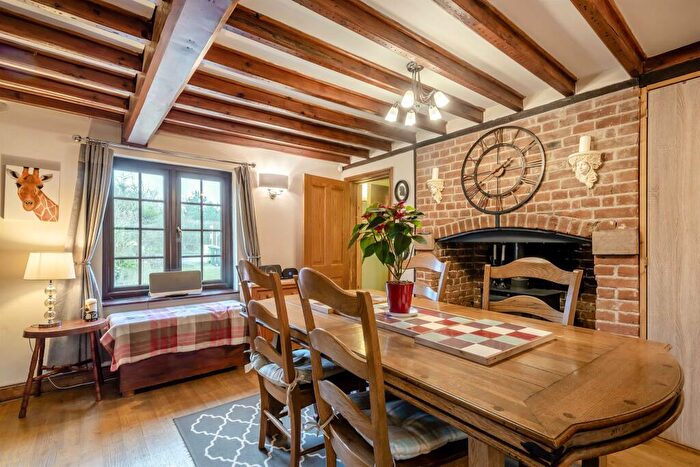 6 Bedroom Detached House For Sale In Mattishall Road, Honingham, Norwich, NR9
