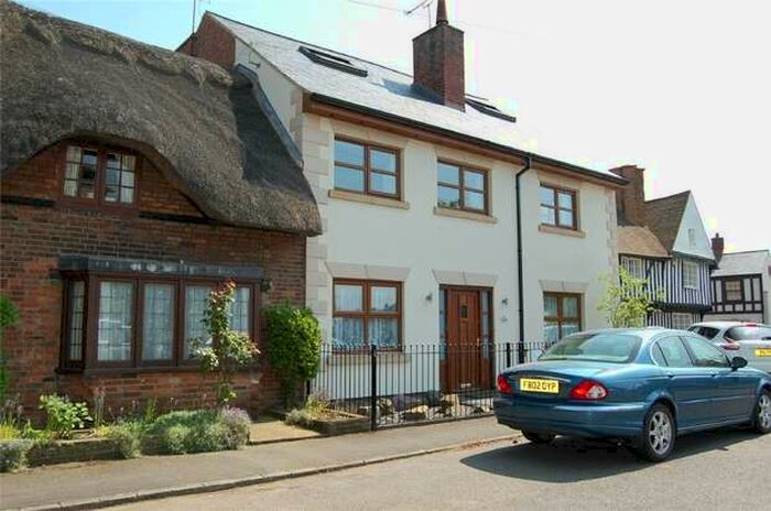 5 Bedroom Cottage To Rent In The Square, Dunchurch, Rugby, Warwickshire, CV22