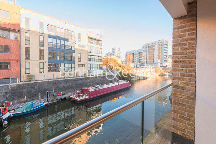 1 Bedroom Apartment To Rent In St. Annes Street, Canary Wharf, E14