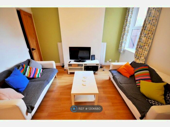 4 Bedroom Terraced House To Rent In Pybus Street, Derby DE22