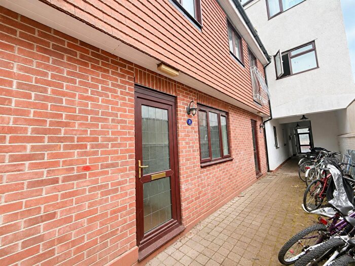 1 Bedroom Apartment To Rent In Bartholomew Street West, Exeter, EX4