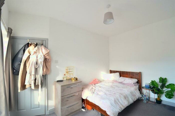 5 Bedroom Terraced House To Rent In &#. Pppw Group Of People. Bedroom Student House InTeignmouth Rd, Selly Oak. Mins Walk To University Of Birming, B29