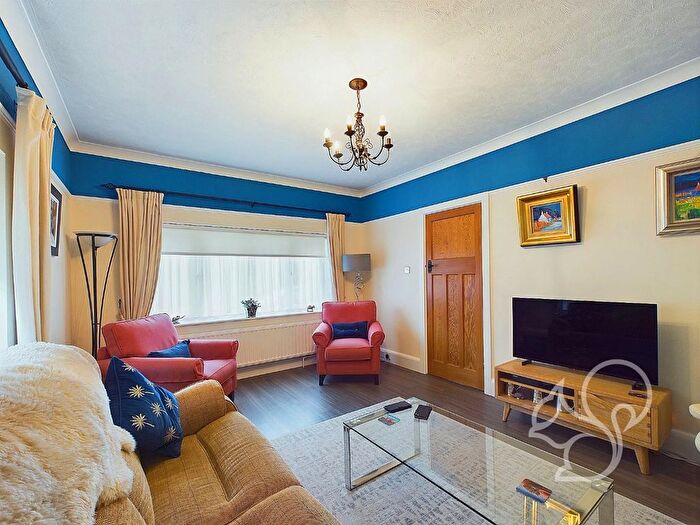 4 Bedroom Detached House For Sale In Straight Road, Colchester, CO3