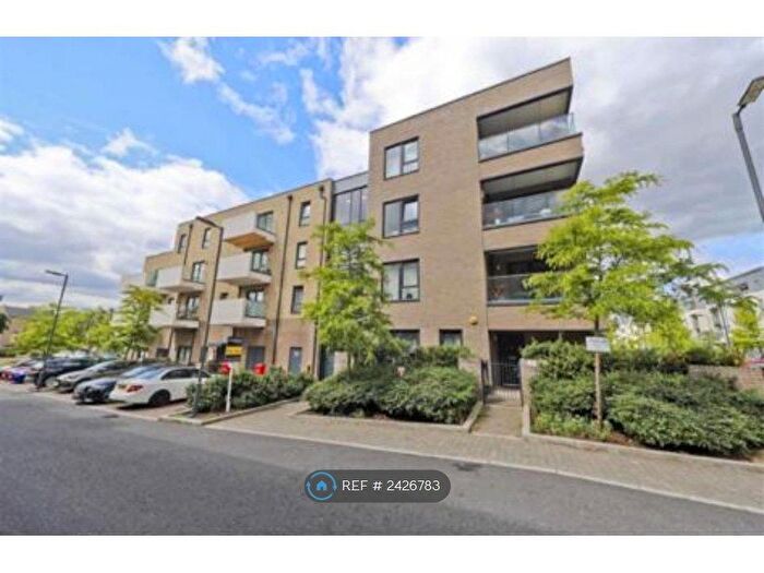 2 Bedroom Flat To Rent In Tranquil Lane, Harrow, HA2