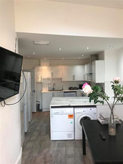 2 Bedroom Apartment To Rent In Nevilledale Terrace, Durham, DH1