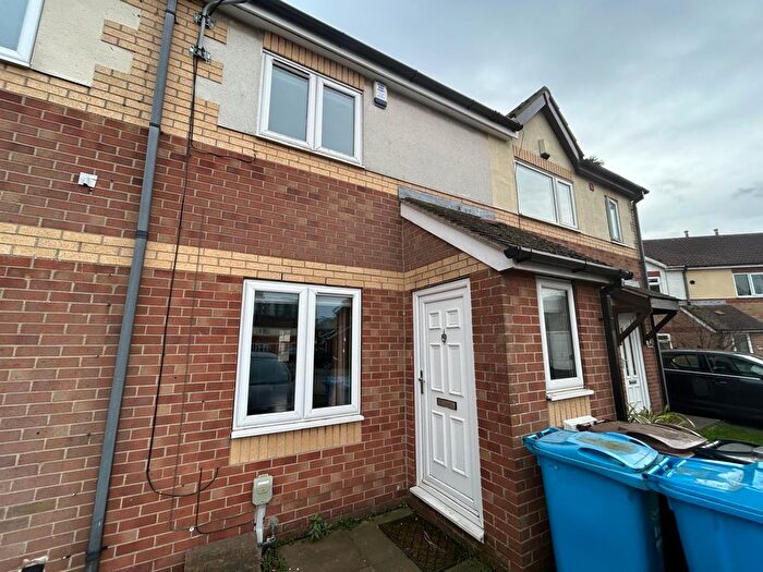 2 Bedroom Terraced House To Rent In St Abbs Close, Victoria Dock, HU9