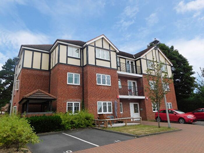 2 Bedroom Flat For Sale In Appleton Gardens, Mapperley, Nottingham, NG3